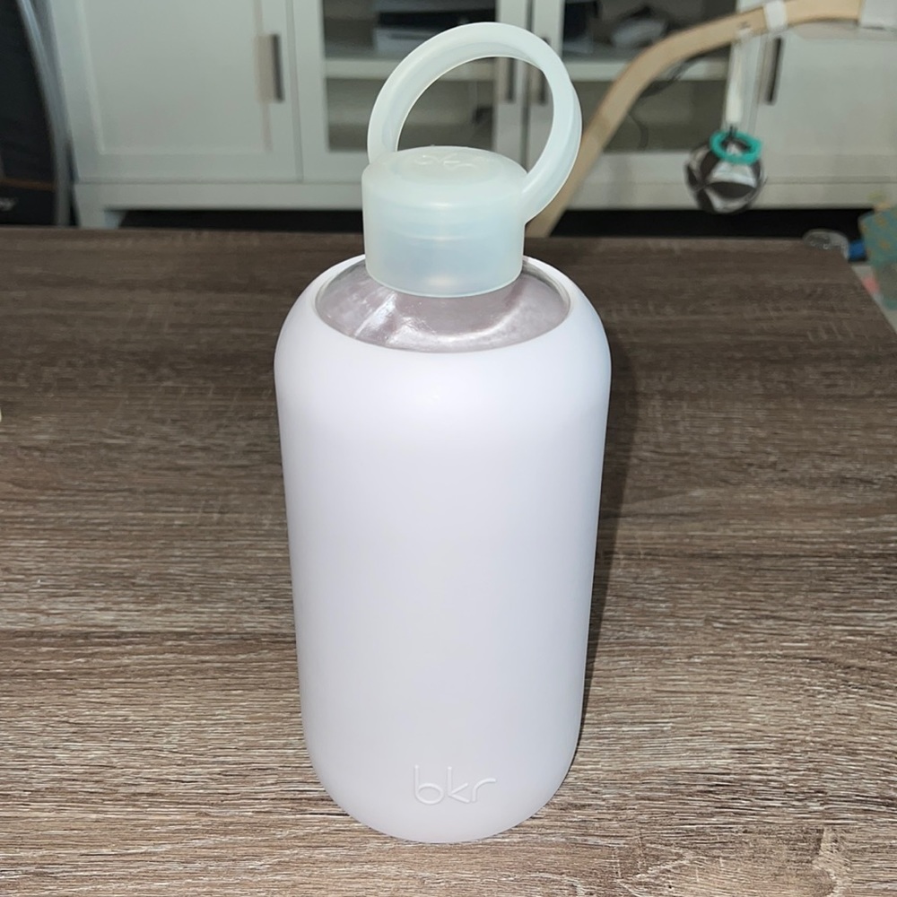 Bkr 1 Liter glass water bottle